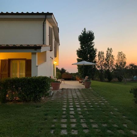 Bed And Breakfast Country Cottage Civitavecchia Exteriör bild