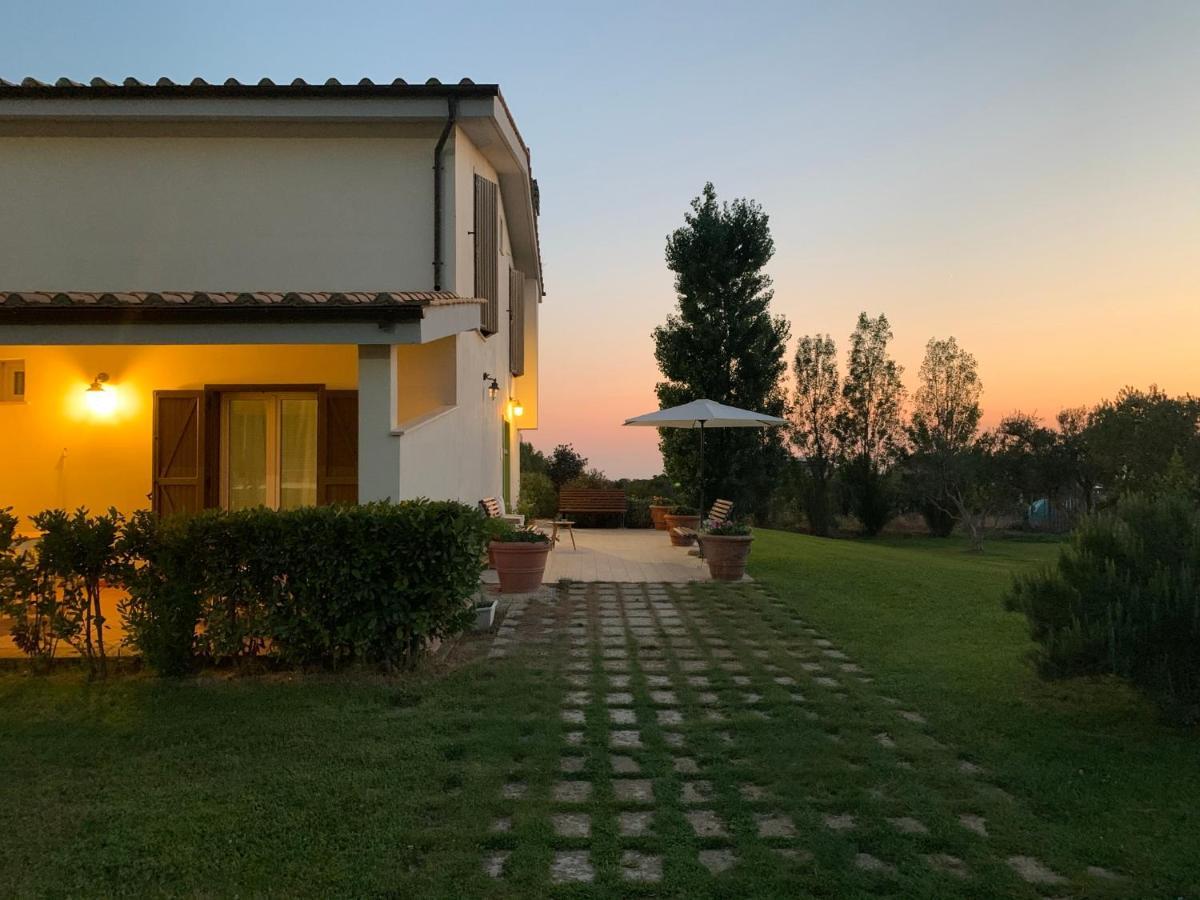 Bed And Breakfast Country Cottage Civitavecchia Exteriör bild